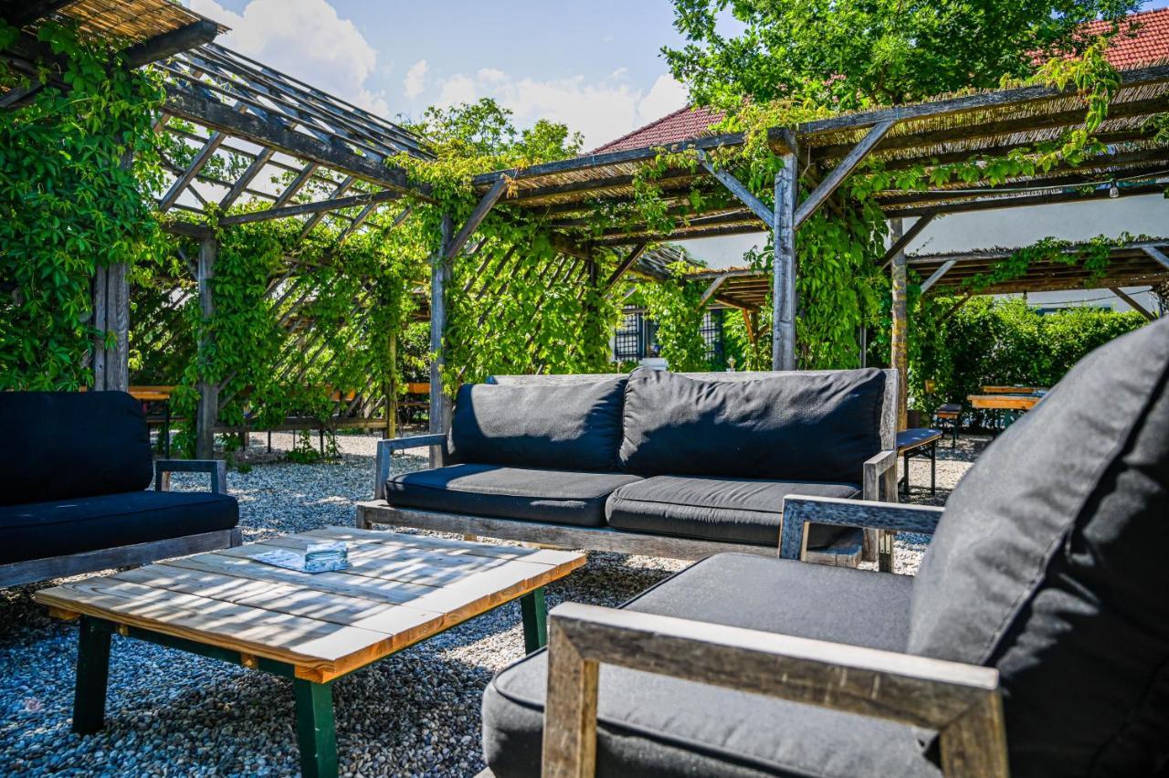 ホテル Wirtshaus Leindl クレムス アン デル ドナウ エクステリア 写真