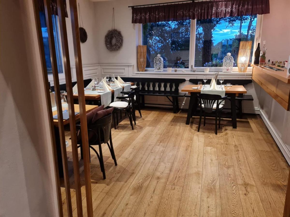 ホテル Wirtshaus Leindl クレムス アン デル ドナウ エクステリア 写真