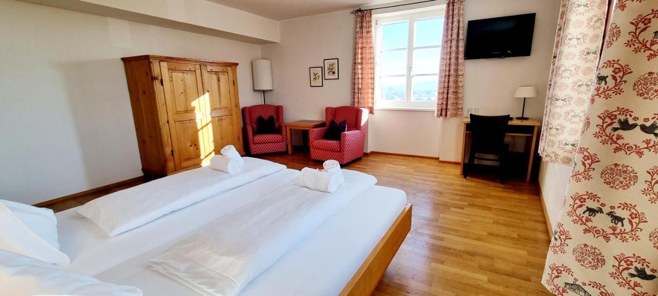 ホテル Wirtshaus Leindl クレムス アン デル ドナウ エクステリア 写真